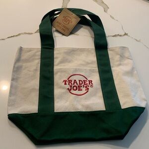Trader Joes Mini Tote NWT  green